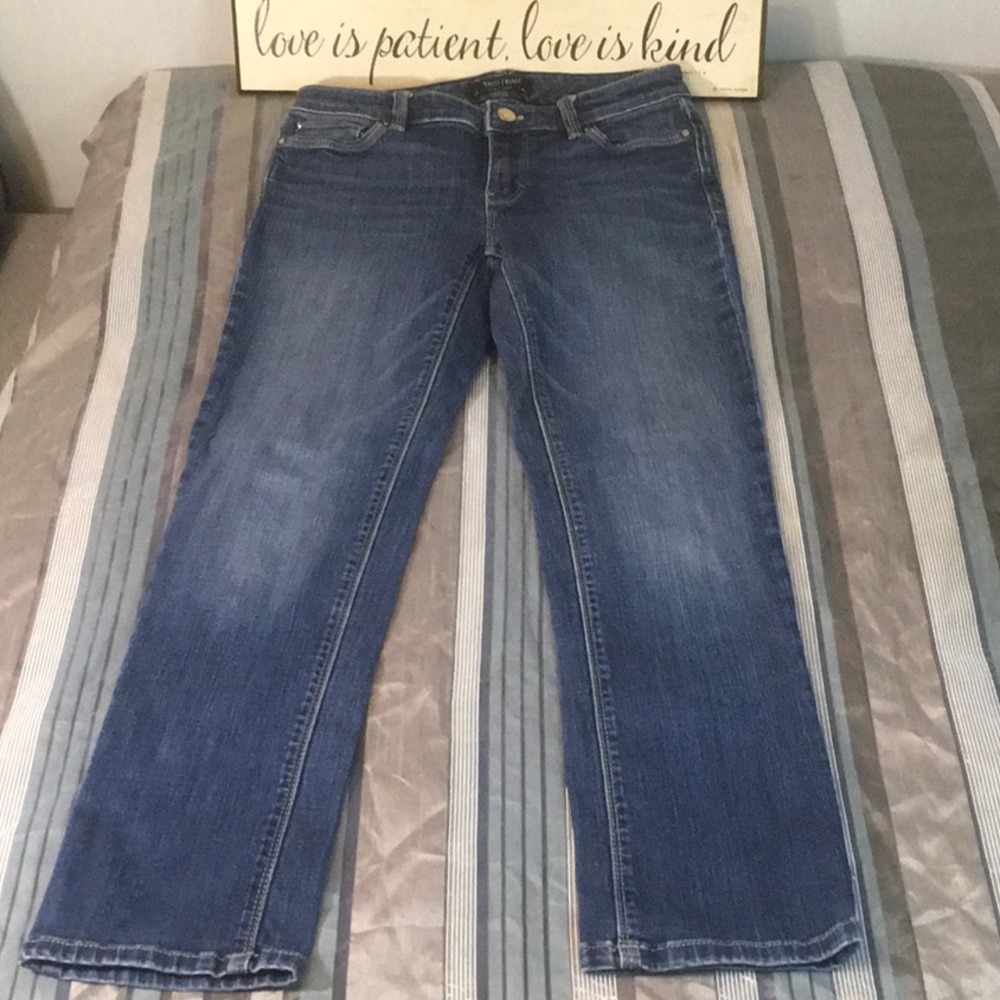 White House Black Market Blue Jeans SZ 0 Benefits Charity